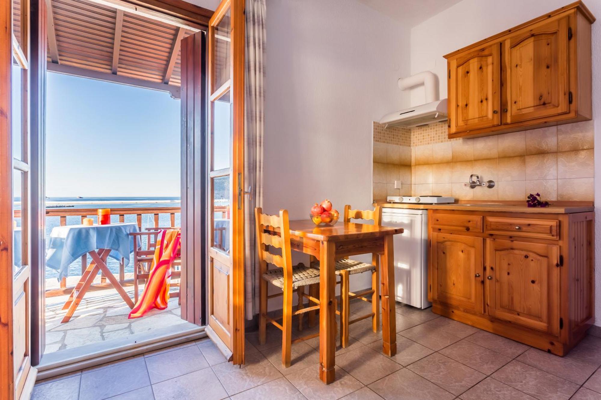 Nikolaos Studios Apartments Skopelos Buitenkant foto