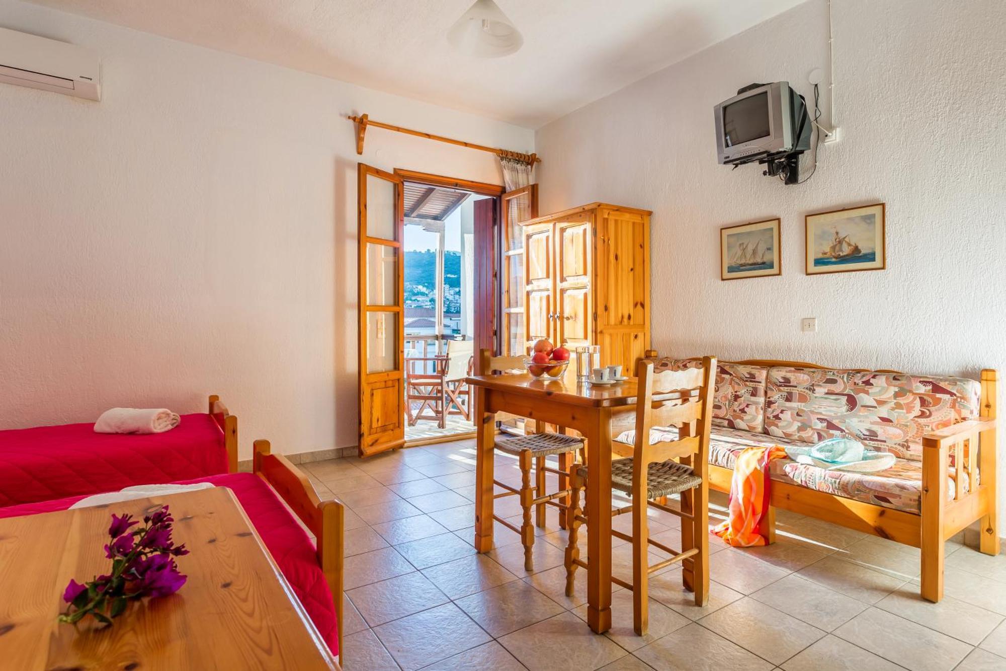 Nikolaos Studios Apartments Skopelos Buitenkant foto