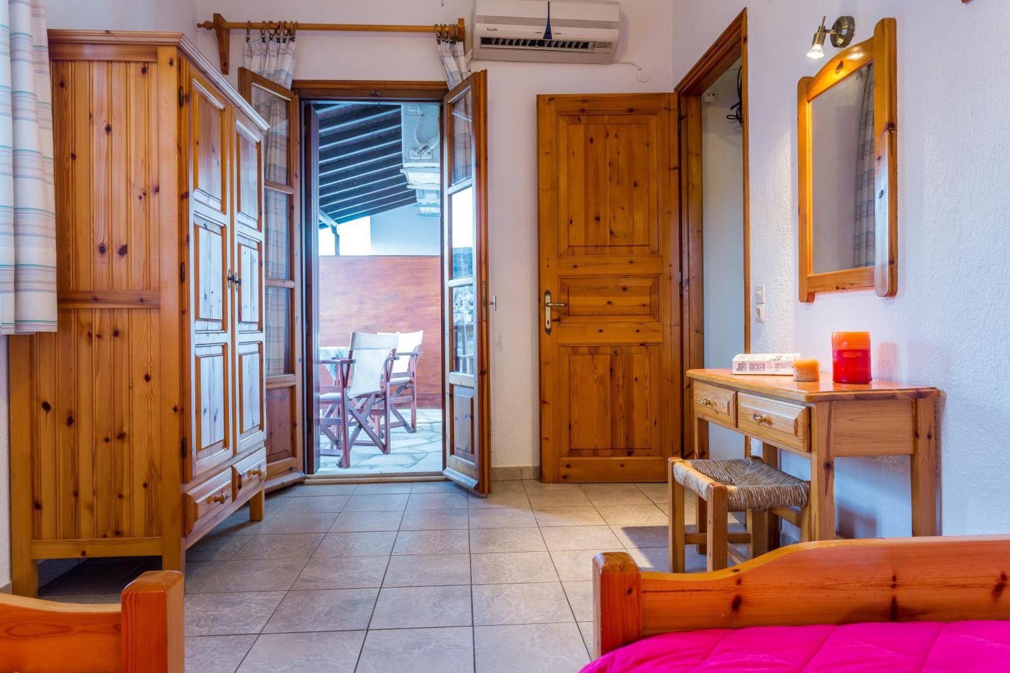 Nikolaos Studios Apartments Skopelos Buitenkant foto