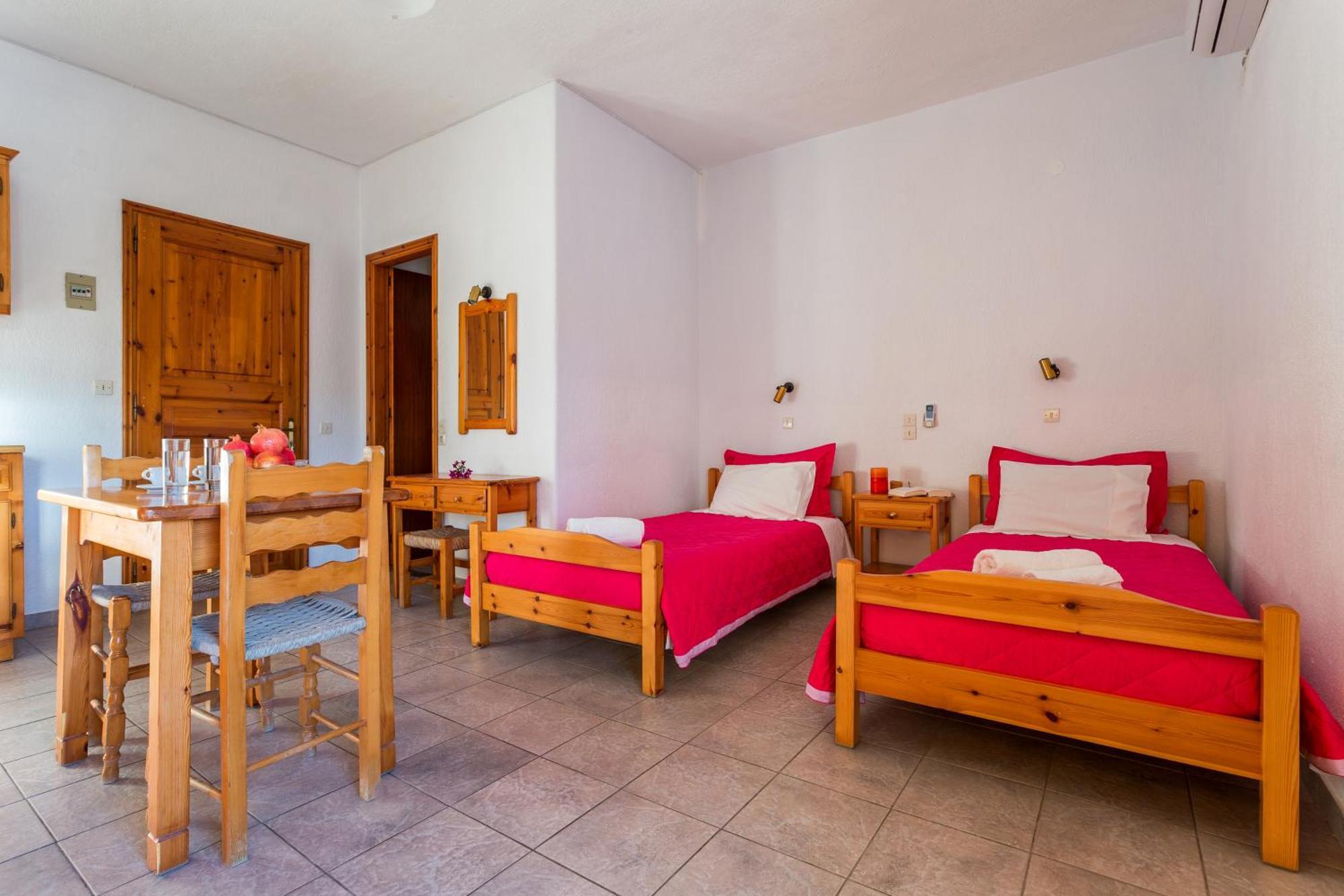 Nikolaos Studios Apartments Skopelos Buitenkant foto