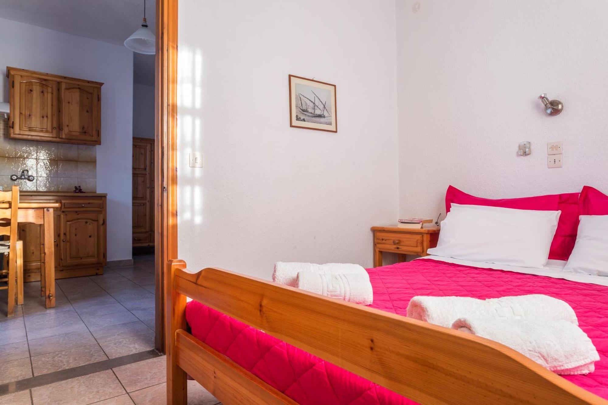 Nikolaos Studios Apartments Skopelos Buitenkant foto