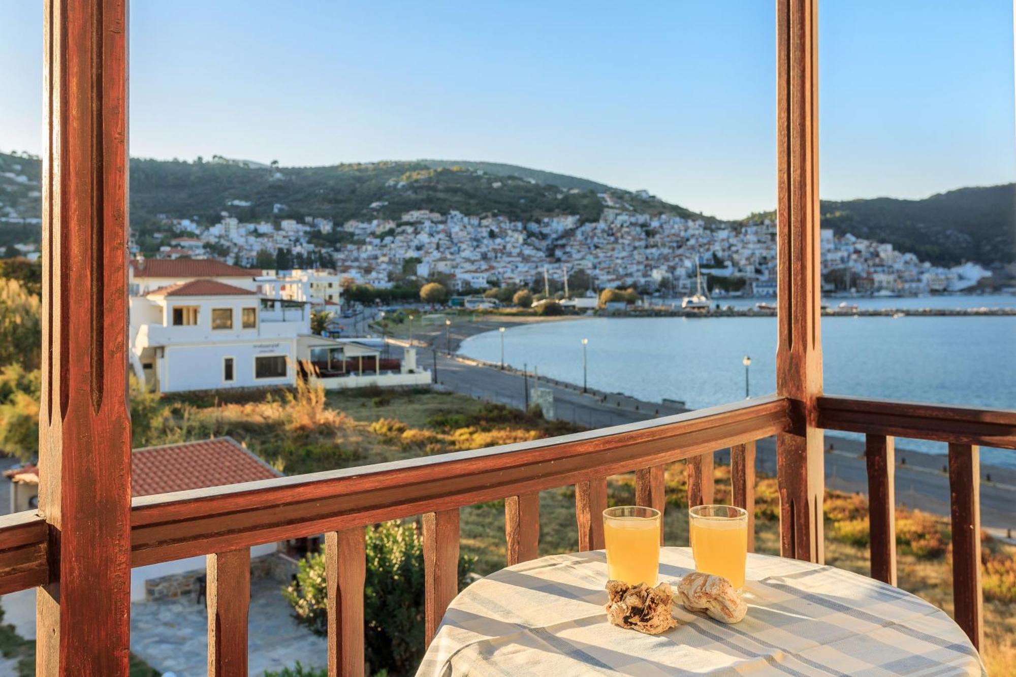 Nikolaos Studios Apartments Skopelos Buitenkant foto