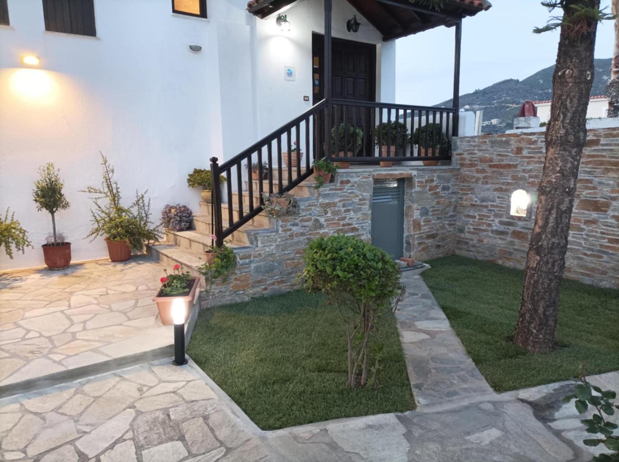Nikolaos Studios Apartments Skopelos Buitenkant foto