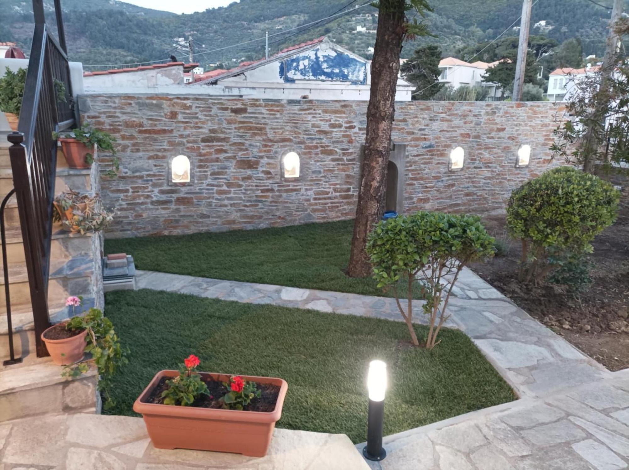 Nikolaos Studios Apartments Skopelos Buitenkant foto